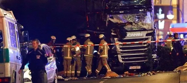 Berlin saldırısıyla ilgili 3 kişi İstanbul'da yakalandı