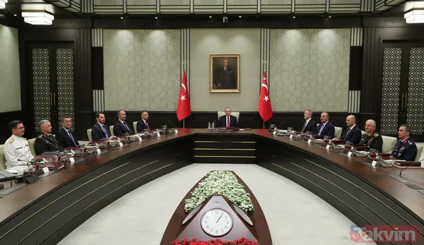 Kara Kuvvetleri Komutanlığı Korgeneraller: 1- Şeref Öngay