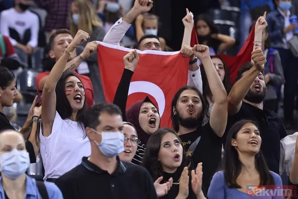 Filenin Sultanları 2021 CEV Kadınlar Avrupa Şampiyonası ilk maçında Romanya'yı 3-1 yendi - 41