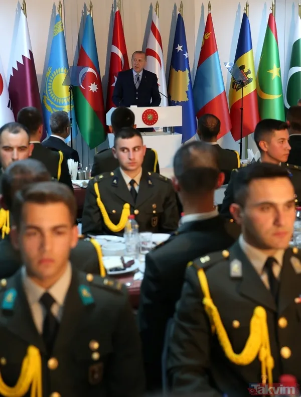 Başkan Erdoğan, Milli Savunma Üniversitesi öğrencileriyle iftar yaptı - 13