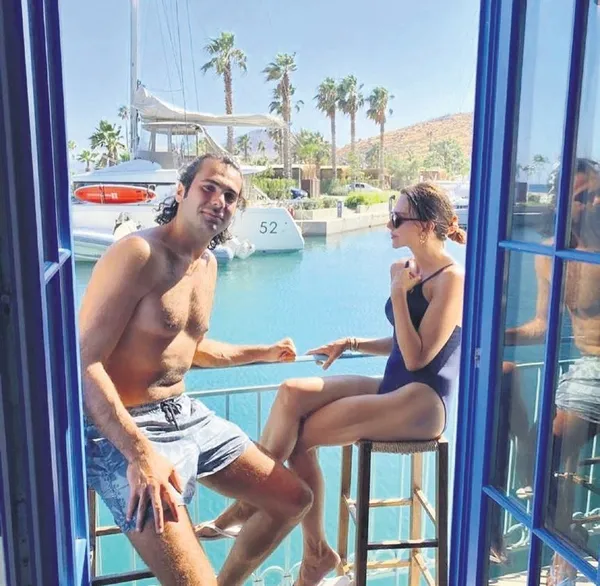 Burçin Terzioğlu, önceki gün Arnavutköy'de görüntülendi-5