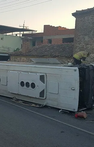 İzmir'de feci kaza! Ölü ve yaralılar var