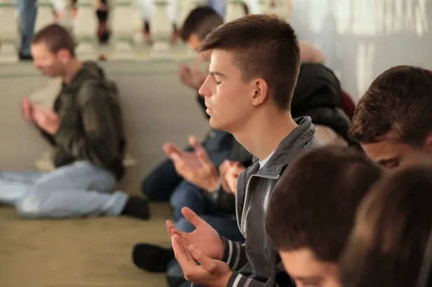 İlk teravih bugün mü? 2019 Teravih ne zaman başlıyor? Teravih namazı nasıl kılınır, kaç rekat?-1