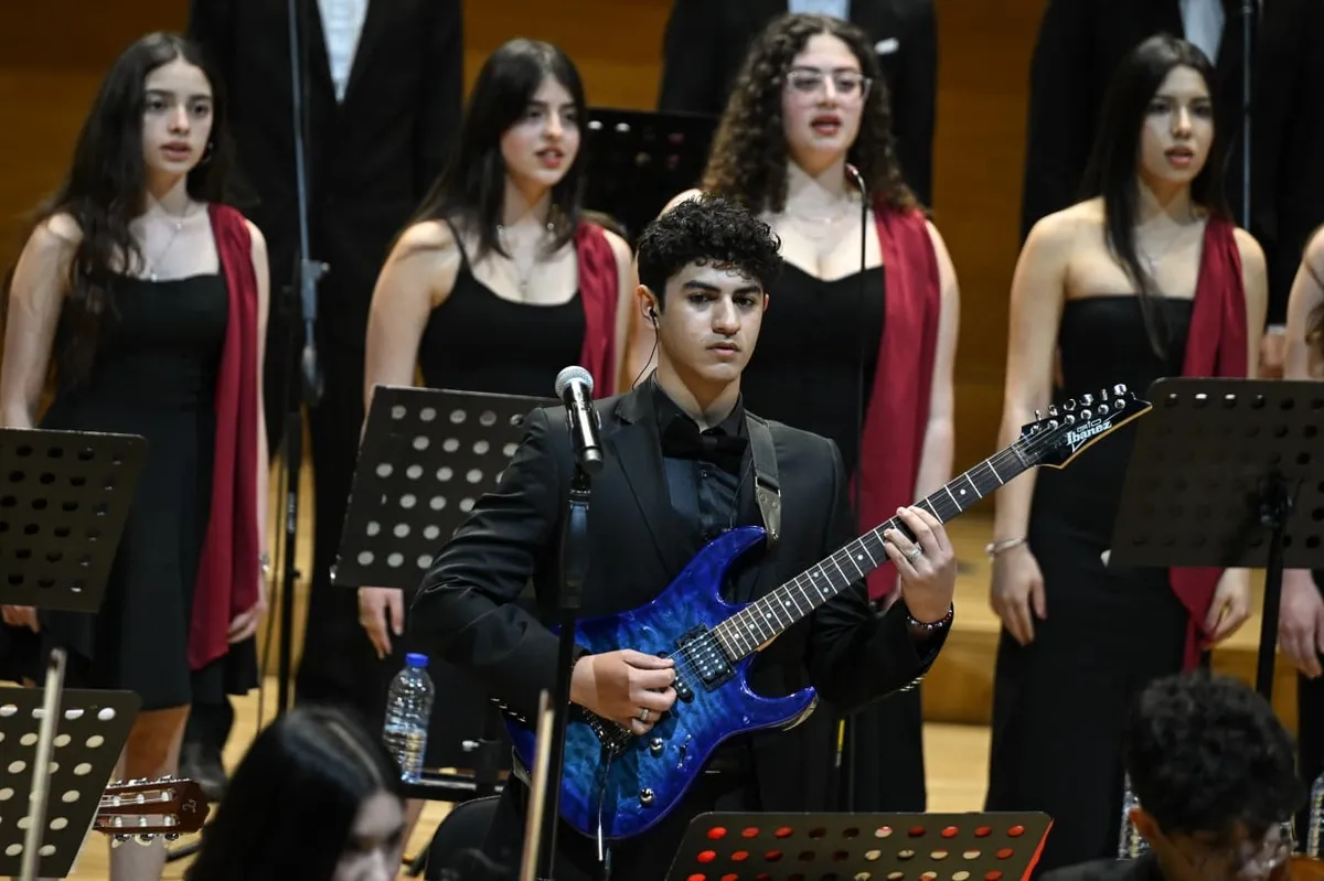 Hatay’da depremin yaraladığı gençler müzikle Türkiye’ye umut verdi-5