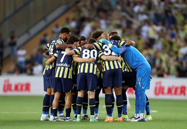 son-dakika-fenerbahce-dinamo-kiev-macindaki-olaylar-hakkinda-aciklama-yayinladi-uefaya-beyanname-verildi-1659183517480.jpg Son dakika: Fenerbahçe Dinamo Kiev maçındaki olaylar hakkında açıklama yayınladı! UEFA'ya beyanname verildi-3