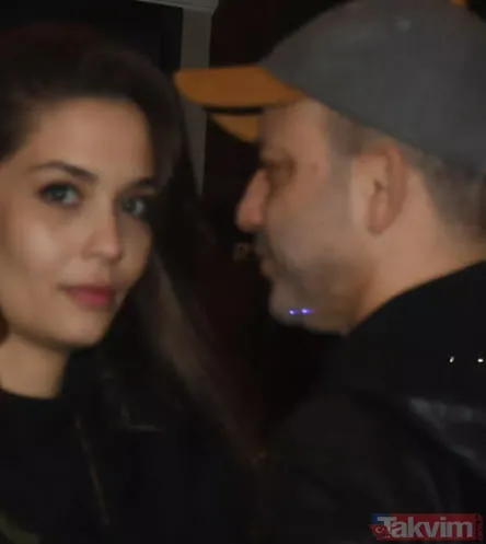 Rıza Kocaoğlu yeni sevgilisiyle sarma dolaş! Yeni aşkı Eşkıya Dünyaya Hükümdar Olmaz'ın güzeli çıktı! Hazal'dan sonra... - 9