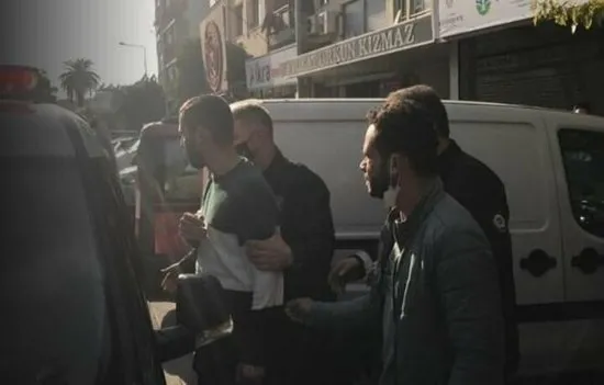 Sokak ortasında dehşet! Önce bıçakladı, sonra bu notu paylaştı-3