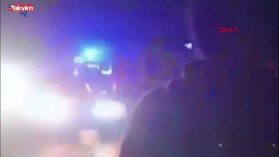 Hatay’da otomobil ile minibüs kafa kafaya çarpıştı: 1 ölü 6 yaralı