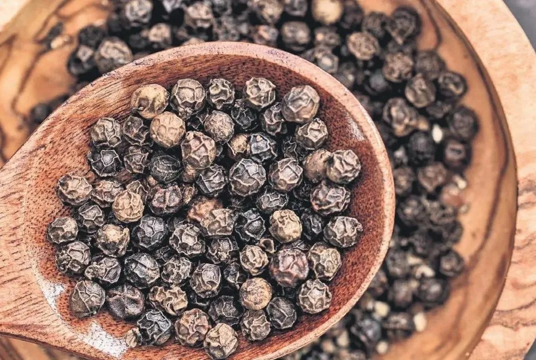 Çürüklere karabiber