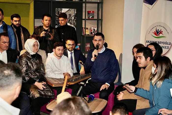 1705655313754.jpeg CHP'li İBB'nin hukuksuzluğuna son! Murat Kurum'dan İstanbullu gençlere 'ulaşımda %40 indirim' sözü: 1 Nisan'da uygulayacağız-3