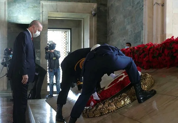 Son dakika: Türkiye Cumhuriyeti'nin 97. kuruluş yıl dönümünde Başkan Erdoğan'dan kararlılık mesajı-5