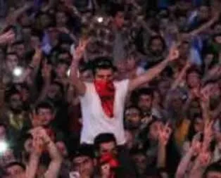 Teröristin ailesinden konserde terör propagandası