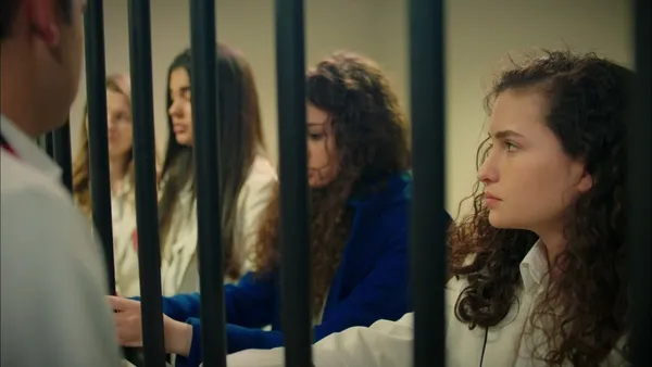 omer-ve-ogulcanin-damarina-bastilar-kardeslerim-52-bolum-fragmani-yayinlandi-bunlarinki-normal-kardeslik-degil-1652124500931.jpg Ömer ve Oğulcan’ın damarına bastılar! Kardeşlerim 52. bölüm fragmanı yayınlandı: “Bunlarınki normal kardeşlik değil”-2