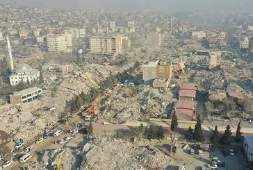 Depremde kaç bina hasar aldı?