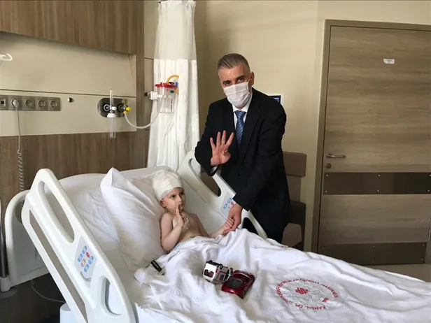 baskan-erdoganin-hastane-acilisinda-sohbet-ettigi-cocugun-babasi-konustu-abdulkadirimizin-hayali-gerceklesti-1594128202644.jpg Başkan Erdoğan’ın canlı yayında sohbet ettiği çocuğun babası: Abdulkadir’imizin hayali gerçekleşti-5