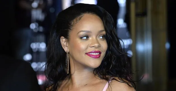 Rihanna’dan annelik sinyali
