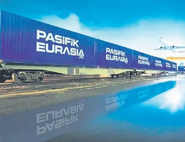 İnsansız hava aracıyla askerin lojistiğini taşıyor