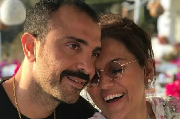 Okan Kurt'tan boşanan Demet Akalın kendine yeni ev bakıyor