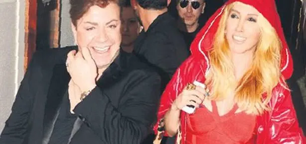 Kırmızılı kraliçe!