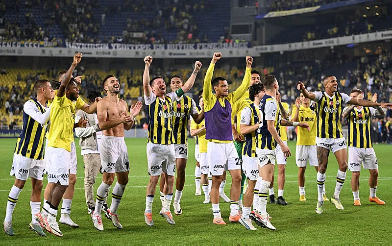 FENERBAHÇE TRANSFER HABERLERİ | Fenerbahçe'de ayrılık! Rekor bonservisle gidiyor - 4