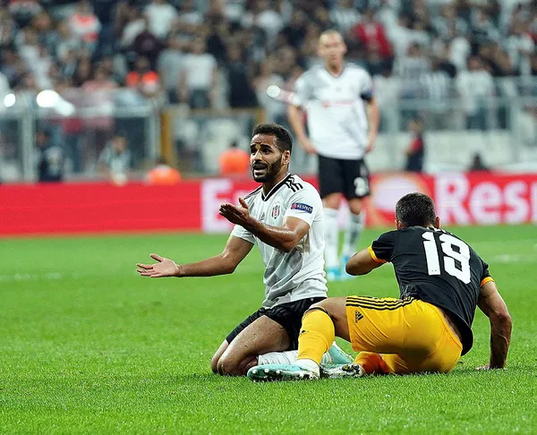 besiktastan-milyonlari-kapti-simdi-muteahhit-oluyor-douglas-fiyaskosu-1654425082201.jpg Beşiktaş'tan milyonları kaptı şimdi müteahhit oluyor! Douglas fiyaskosu-2