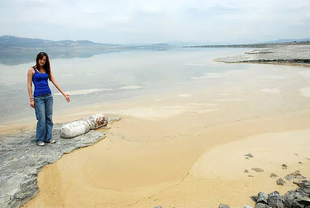 dunyada-sadece-burdur-golunde-tamamen-yok-olmak-uzere-1605418690435.jpg Dünyada sadece Burdur Gölü'nde bulunuyor! Tamamen yok olmak üzere...-4