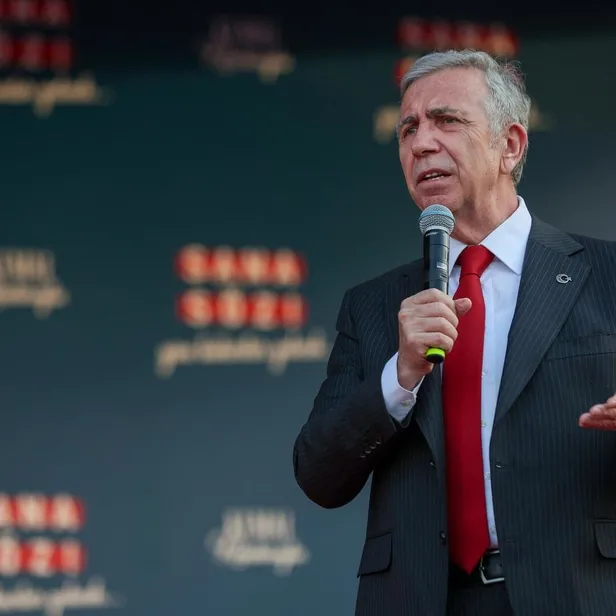 kilicdarogluna-darbe-ustune-darbe-mansur-yavas-meral-aksenerden-surpriz-gorusme-kulisler-patladi-iyi-partiden-1690232538190.jpeg Kılıçdaroğlu'na darbe üstüne darbe! Mansur Yavaş ve Meral Akşener'den sürpriz görüşme! Kulisler patladı: İYİ Parti'den aday mı oluyor?-11