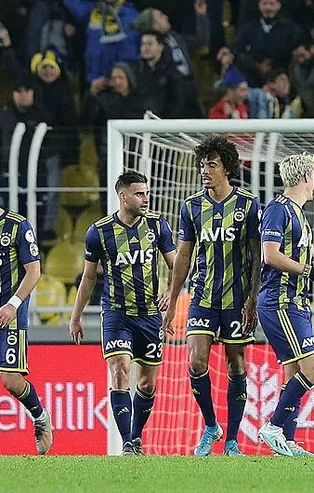 Kanarya sürprize izin vermedi! MAÇ SONUCU: Fenerbahçe 2-0 Kayserispor ÖZET İZLE