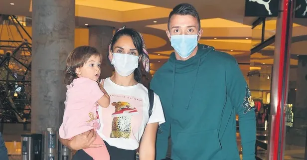 Kaleci Muslera'nın eşi Patricia Callero takdir topladı: Danla Bilic, Demet Akalın gibi isimler de şaşırtmadı