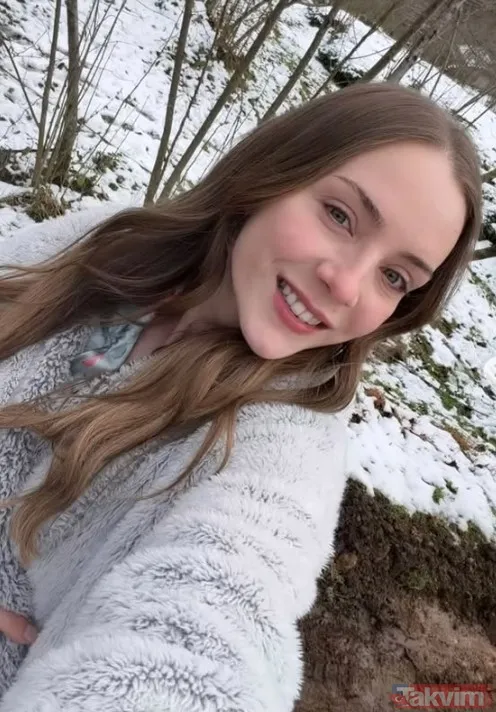 Hande Nur Tekin: Oyunculuk kariyerim tiyatro kursuna tost götürerek başladı - 6