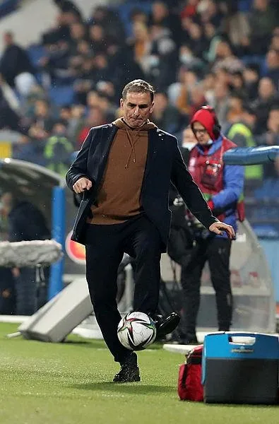 milli-takim-teknik-direktoru-stefan-kuntz-umut-veren-aciklamalarda-bulundu-portekize-zorluk-cikaracagiz-1646177612619.jpeg Milli Takım Teknik Direktörü Stefan Kuntz umut veren açıklamalarda bulundu! "Portekiz’e zorluk çıkaracağız"-4