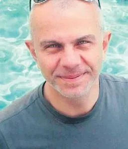 yuzde-100-suclu-1649282026249.jpeg Rauf Gerz’in yaşamını yitirdiği trafik kazasında otomobil sürücüsü Yüksel Çalkam tutuklandı-1