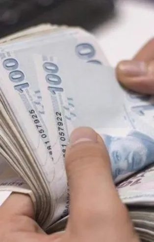 Hasta bakana 1.397 TL maaş