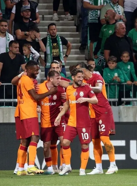 gule-gule-galatasarayin-orkestra-sefi-bonservisi-duyanlar-kulaklarina-inanamadi-1692777128321.jpg Bonservisi duyunca çok şaşıracaksınız! Güle Güle Galatasaray'ın beyni!-7