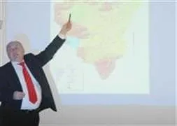 ’Van’da yeni bir deprem bekliyorum’