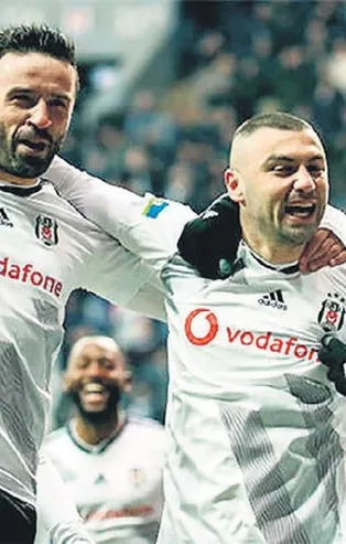 Burak, Gökhan ve Atiba arkadaşlarını derbiye motive etti! "Yaptık yine yaparız..."