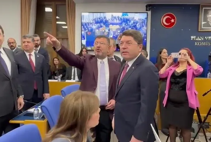 CHP’lilerden kameralar alınmıyor yalanı