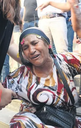 HDP'nin Diyarbakır il binası önünde eyleme başlayan aile sayısı 13'e yükseldi