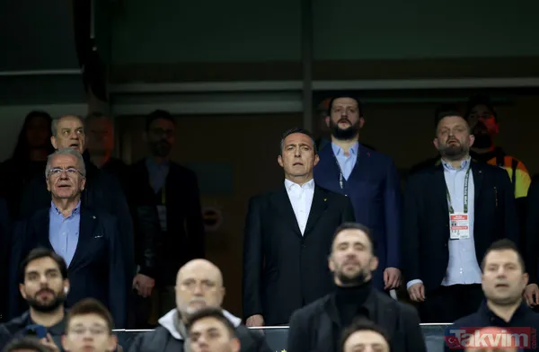 Ali Koç'un bu yaptığı taraftarı çıldırttı! Tepkiler çığ gibi - 7