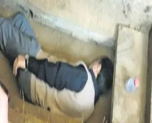 Mezara annesinden önce yatarak ağladı