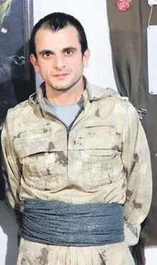 esi-tarafindan-bicaklanan-kadin-olay-yerinde-hayatini-kaybetti-1703544435355.jpeg Eşi tarafından bıçaklanan kadın olay yerinde hayatını kaybetti!-4