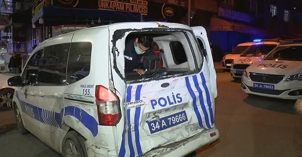 İstanbul'da kargo minibüsü polis aracına çarptı