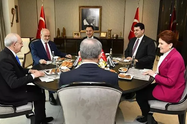 Ağrı Belediye Başkanı Savcı Sayan'dan bomba kulis bilgileri: Akşener 'Masa dağıldı' açıklaması yapacak