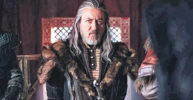 Barış Falay oğlu Mavi Rüzgar’la etkinlikte! Set yaşamı ve beslenme sırrını anlattı