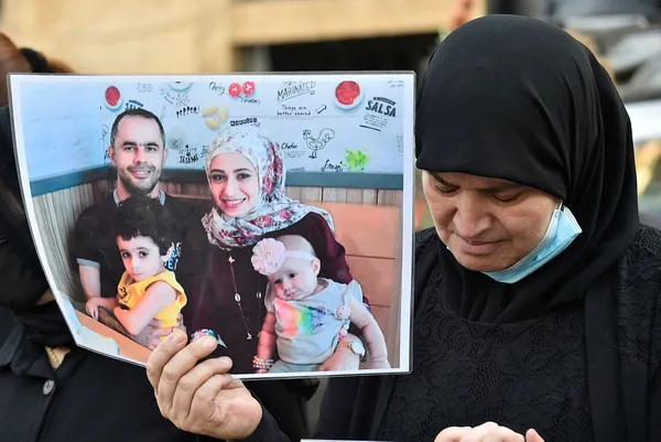 beyrut-limaninda-11-ay-once-2-bin-750-ton-amonyum-nitrat-patlamisti-hala-aydinlatilamadi-1625425631038.jpg Beyrut Limanı'nda 11 ay önce, 2 bin 750 ton amonyum nitrat patlamıştı! Hala aydınlatılamadı-8