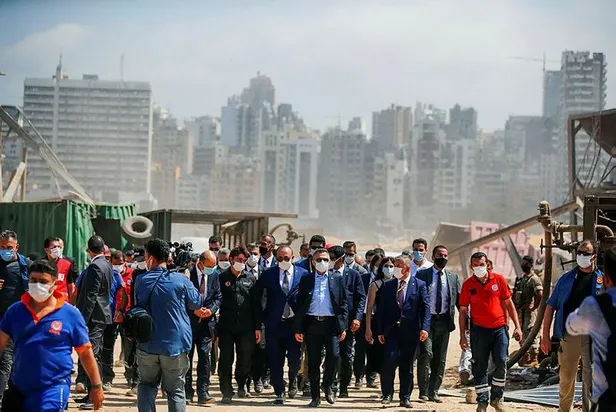 Son dakika: Cumhurbaşkanı Yardımcısı Fuat Oktay: Lübnanlı kardeşlerimize açık çek vermiş olduk-4