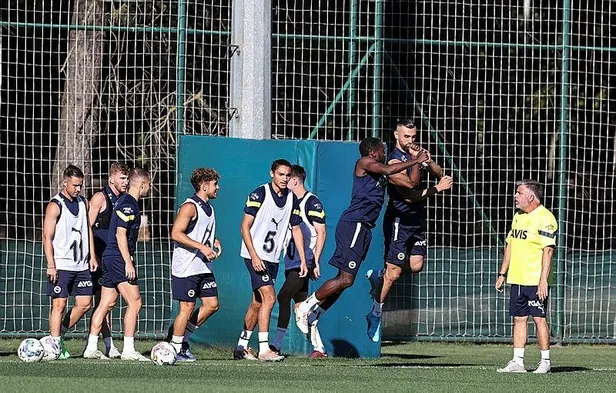 fenerbahce-0-0lik-ilk-macin-rovansinda-dkievi-50-bin-taraftarinin-onunde-agirlayacak-1658876700830.jpeg Fenerbahçe 0-0’lık ilk maçın rövanşında D.Kiev’i 50 bin taraftarının önünde ağırlayacak-4