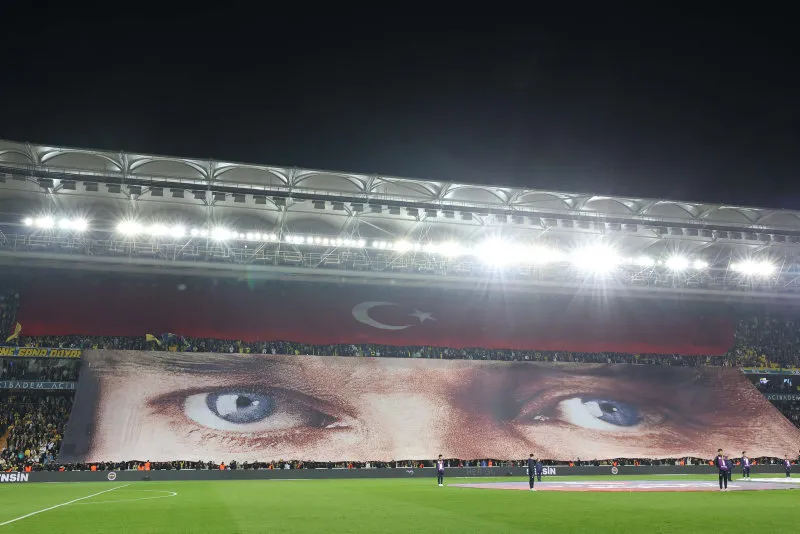 Spor yazarları Fenerbahçe - Sivasspor maçını değerlendirdi! "Sen insan mısın?" - 1