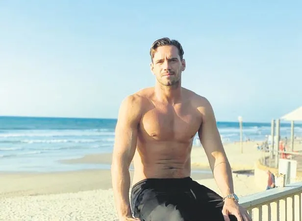 Acun Ilıcalı ile boşandıktan sonra İtalyan DJ Guido Senia ile aşk yaşayan Şeyma Subaşı sevgilisine boks eldiveni aldı-2