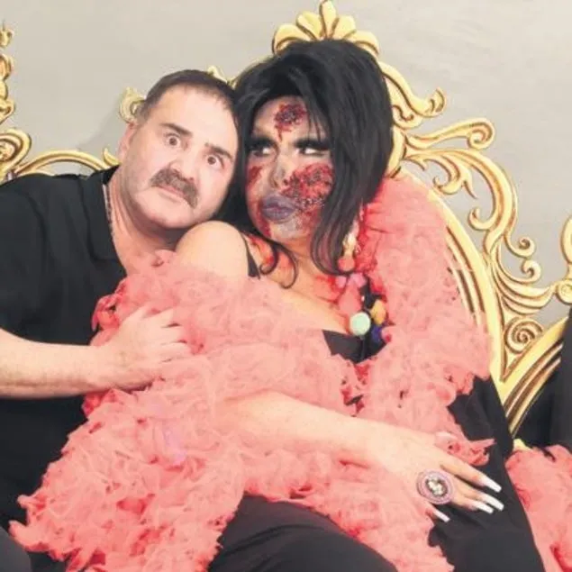 Diva zombilere karşı!